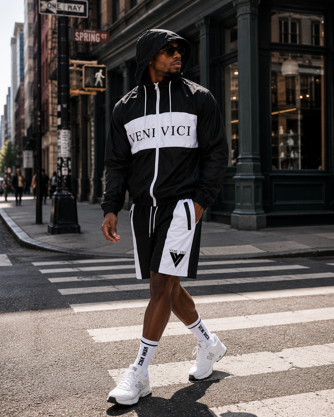 Civitas BW Two-Tone Set